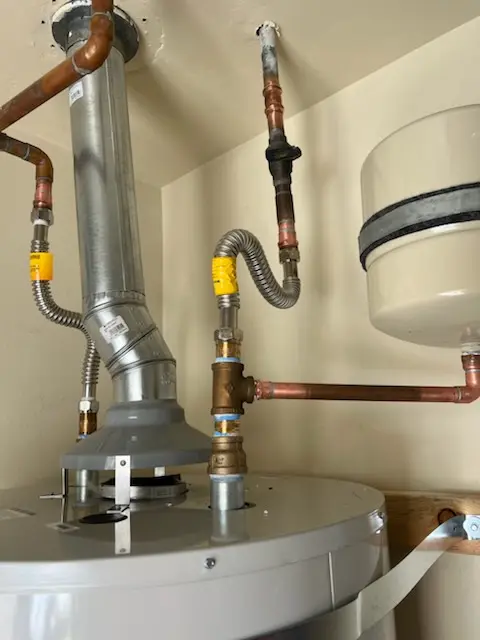 Water heater installation and plumbing repair in Tramonto